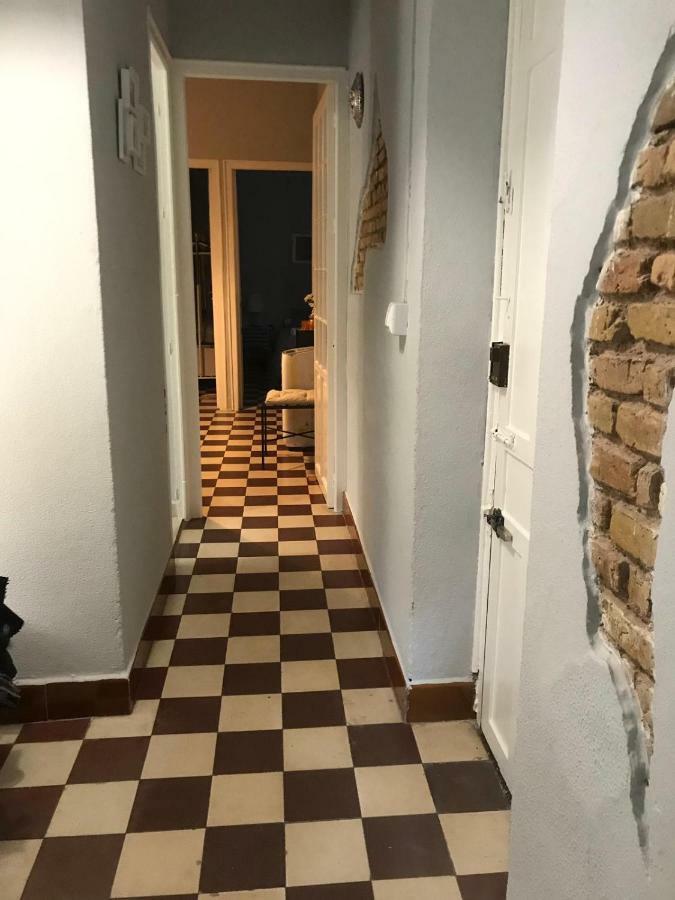 Apartment Plaza De Dona Elvira 8 *